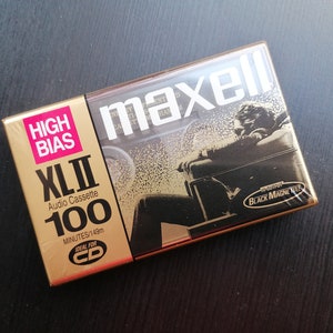 Maxell High Bias XLII 100 Minutes Blank Audio Cassette Tape (100 Minutes)　並行輸入品 4 PACK Maxell XL-II 100 Minutes Blank Audio Cassette Tape High