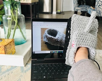 Tank slippers (TEMPORARILY CLOSED)