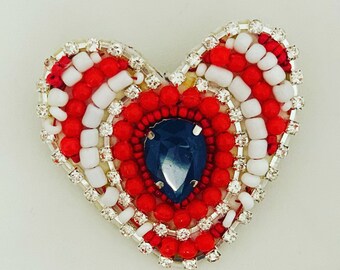 USA Heart Pin, USA Pin, brooches USA, Cockade, prendedores usa, heart pin use colors, use pin stones, red white blue pin, patriotic pin