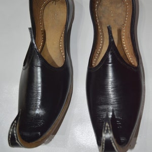 Men Handmade Beautiful Leather Khussa (BSP1014)