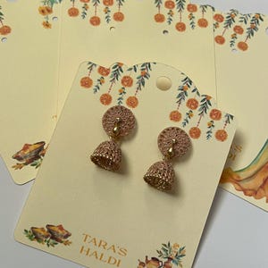 Bijoux indiens personnalisés | Emballage de bijoux indiens | Carte de boucles d'oreilles Haldi | Cadeau pour carte boucles d'oreilles indiennes | Porte-boucle d'oreille indien | Maticoor