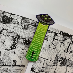 GREEN UFO BOOKMARK | Alien Abduction Bookmark | Sci-Fi Inspired Reading Accessory | Extraterrestrial Art Bookmark | Quirky Book Lover Gift