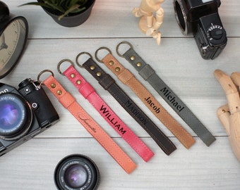 Cinturino da polso in pelle personalizzato per fotocamera: cinturino DSLR minimalista inciso