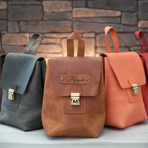 Personalisierte Leder Kosmetiktasche für Sie. Womens Travel Makeup Etui für Zubehör. Großraum-Kulturbeutel mit Monogramm
