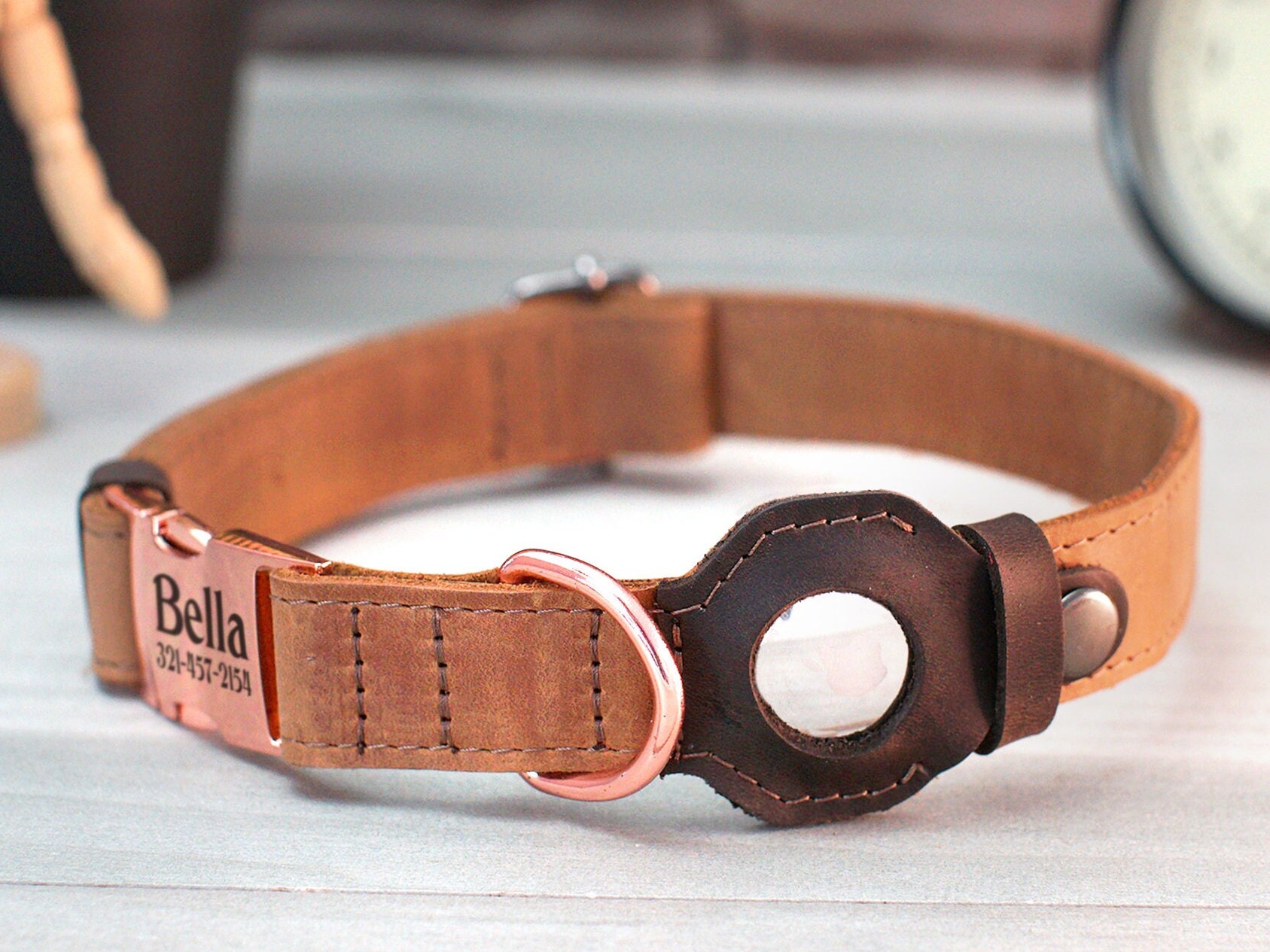 WLIXPBB Leder-Hundehalsband Mit AirTag-Halterung – Verstellbar, Gepolstert, Für Kleine Bis Große Hunde, Rosa