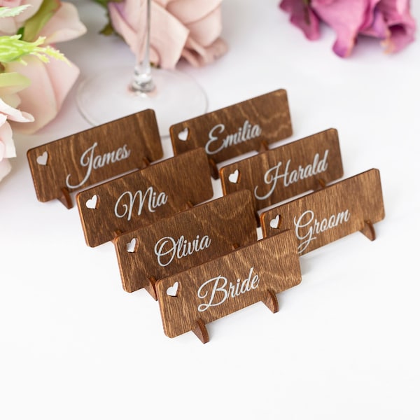 Médaillons et pendentifs de mariage en bois gravés 2 en 1, Cadeau pour les invités, Cadeaux de mariage découpés au laser, Marque-places autoportants avec supports