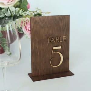 Numeri da tavolo in legno per matrimonio, Decorazioni per matrimoni in montagna, Eleganti numeri da tavolo indipendenti in legno
