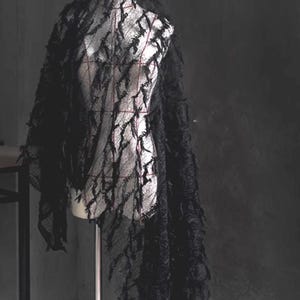 Gothic Quaste Mesh-Gewebe, schwarzer unregelmäßiger Texturstoff, hohler Spitze Tüll-Gewebe, Kostümdesigner-Hochzeitskleid, durchsichtiger Stoff