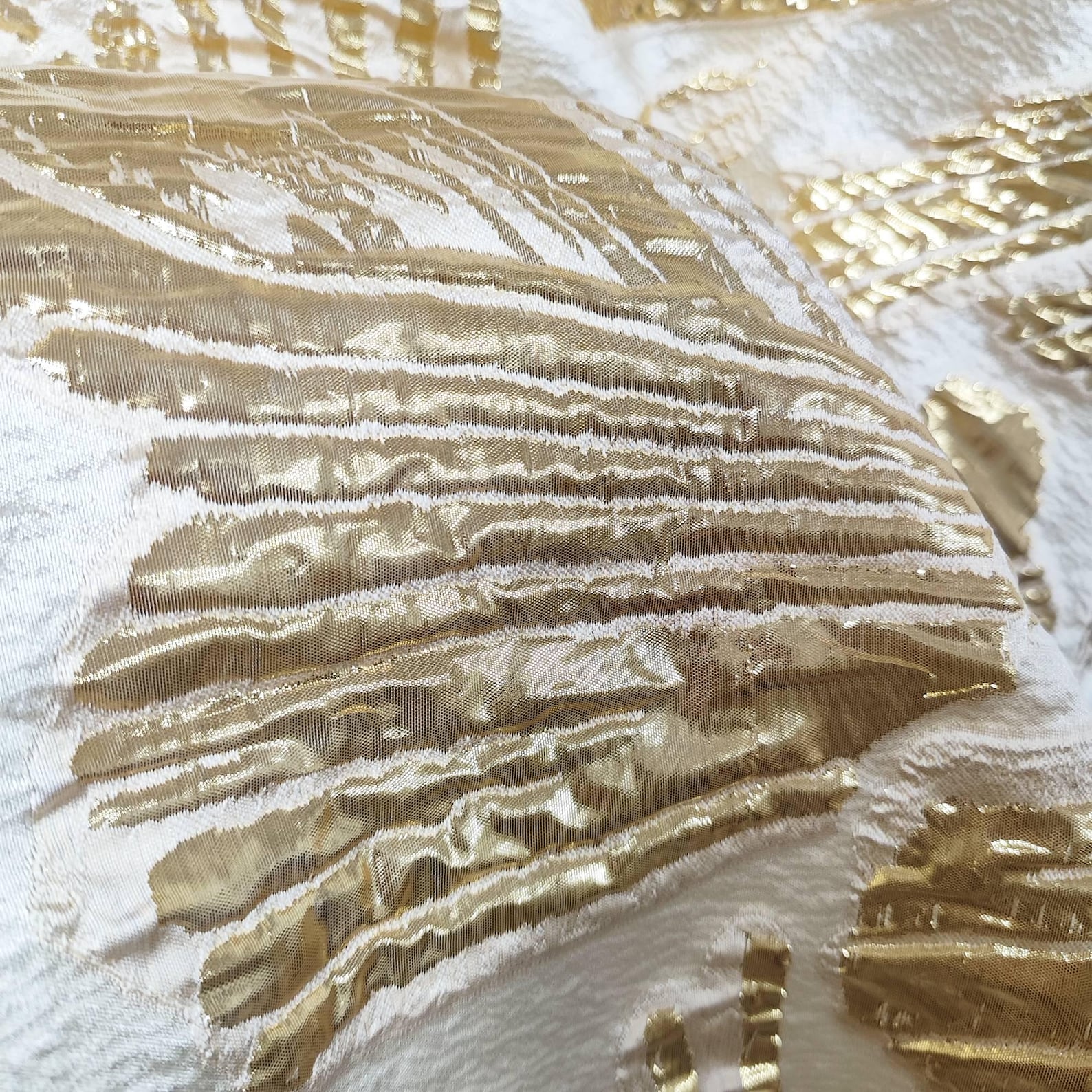 Gold Bright Jacquard Fabric, 3D Embossed Texture Fabrics, Gilt Brocade ...