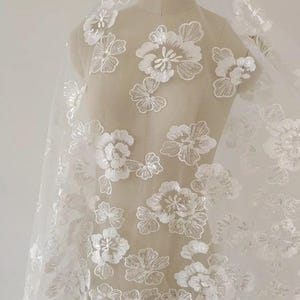 Pailletten-Blüten-Spitzen-Gewebe, kreatives Mesh-Tüll-Gewebe, Exquisites Blumenspitze-Gewebe, Brautschleier-Gewebe, 51 '' Breite Verkauft lose Lagerware, Für Kleid