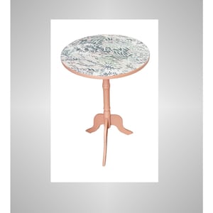 Old pedestal table, old bedside table, vintage furniture, vintage bedside table, side table, side furniture, side table