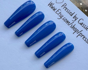Blue press on nails