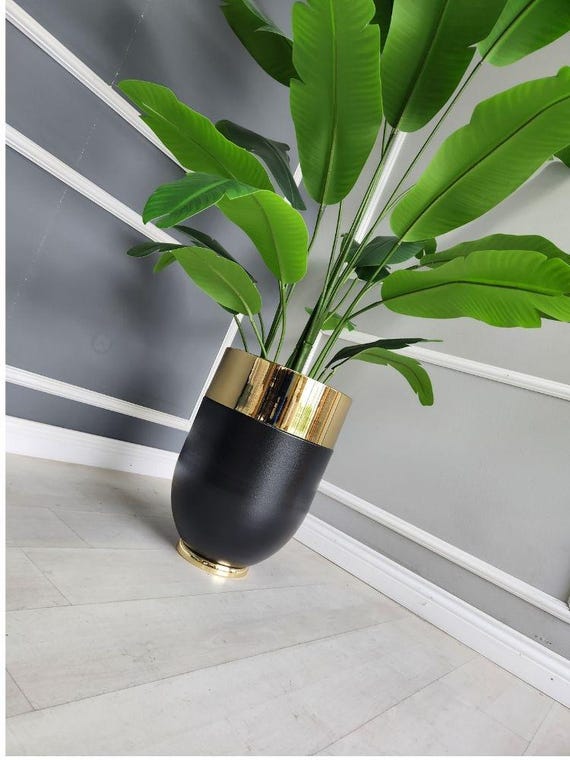 Large Metal Pot,unique Home,porch Decor,office Plant Holder,elegant Gold  Planter,perfect for Home,office Decor,luxury Metal Planter,indoor - Etsy  Israel