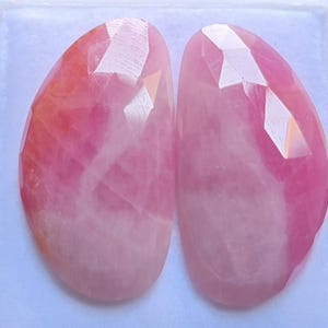 Zafiro rosa biológico de buena calidad, talla rosa, 1 par, sin forma definida, 50 quilates, 17 x 31 mm (pérdida por la gema).