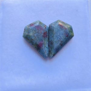 Rubí kynita talla rosa de buena calidad, talla escalonada, 1 par, 11 quilates, 11 x 15 mm, gema de forma elegante.