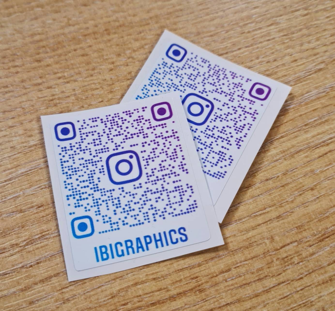 Instagram Aufkleber mit QR Code & Namen - empfehlio