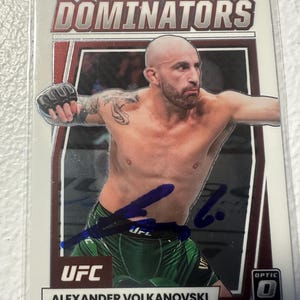 Cartão de autógrafos de Alexander Volkanovski