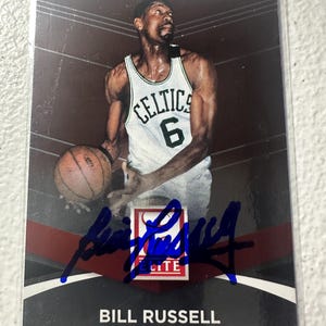 Von Bill Russel signierte Karte