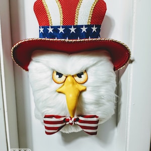 Liberty Eagle wreath attachment, Whimsical Eagle for wreaths, Patriotic decoration, Eagle for July 4th, Wreath embellishment, wreath decor