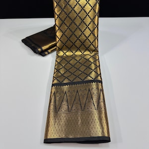 Black & Gold Kanchi Pattu Saree: Semi Zari Weaving, Indian Wedding