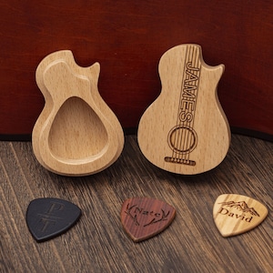 Creative guitar pick box, Personalized name engraved on the strings, Custom guitar picks case, Engraved Plectrum Holder, Guitar Player Gifts