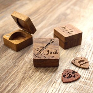Personalized wooden mandolin pick Box, Custom Engraved Guitar Picks Case, Music Teacher Gift