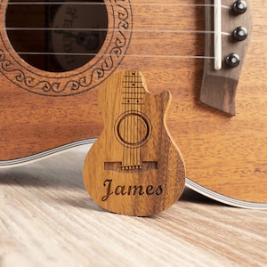 Personalized Custom Wood Guitar Pick with Unique Case, Engrave Holder Box for Wooden Picks, Gift for Musicians Player, Birthday Gifts image 6