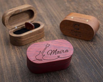 Personalized Engrave Guitar Pick Case, Custom Picks Plectrum Holder, Gifts for Dad, Wooden Box for Gurtar Player, Musician Valentines Day