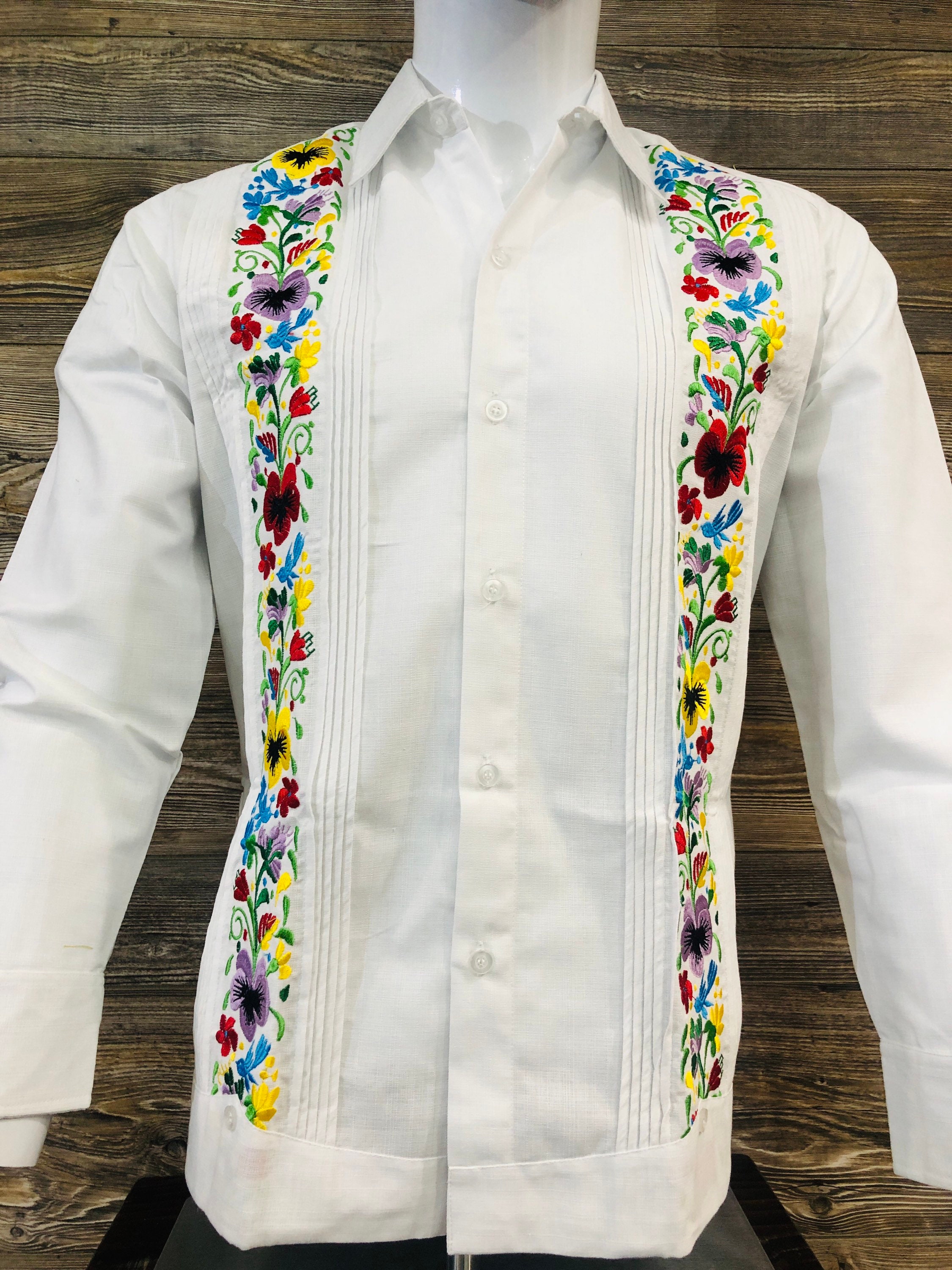 Guayaberas del istmo sale