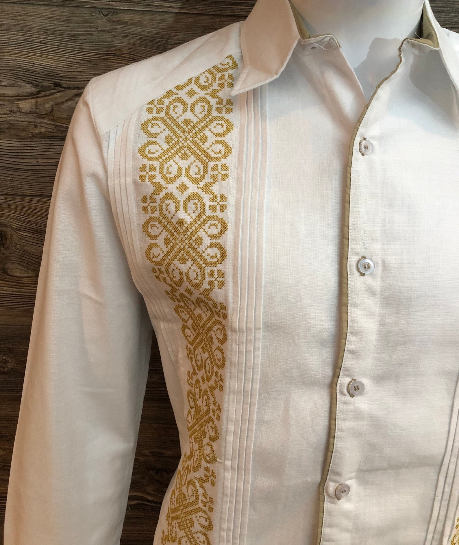 Mens Handcrafted Wedding Mexican Guayabera Shirt Long Sleeve Golden Mens Handcrafted Wedding Mexican Guayabera Shirt Long Sleeve Golden