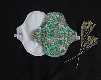 Washable sanitary towel size S / Periodic protection / Intimate hygiene / Zero waste accessory / Floral fabric / Handmade in France