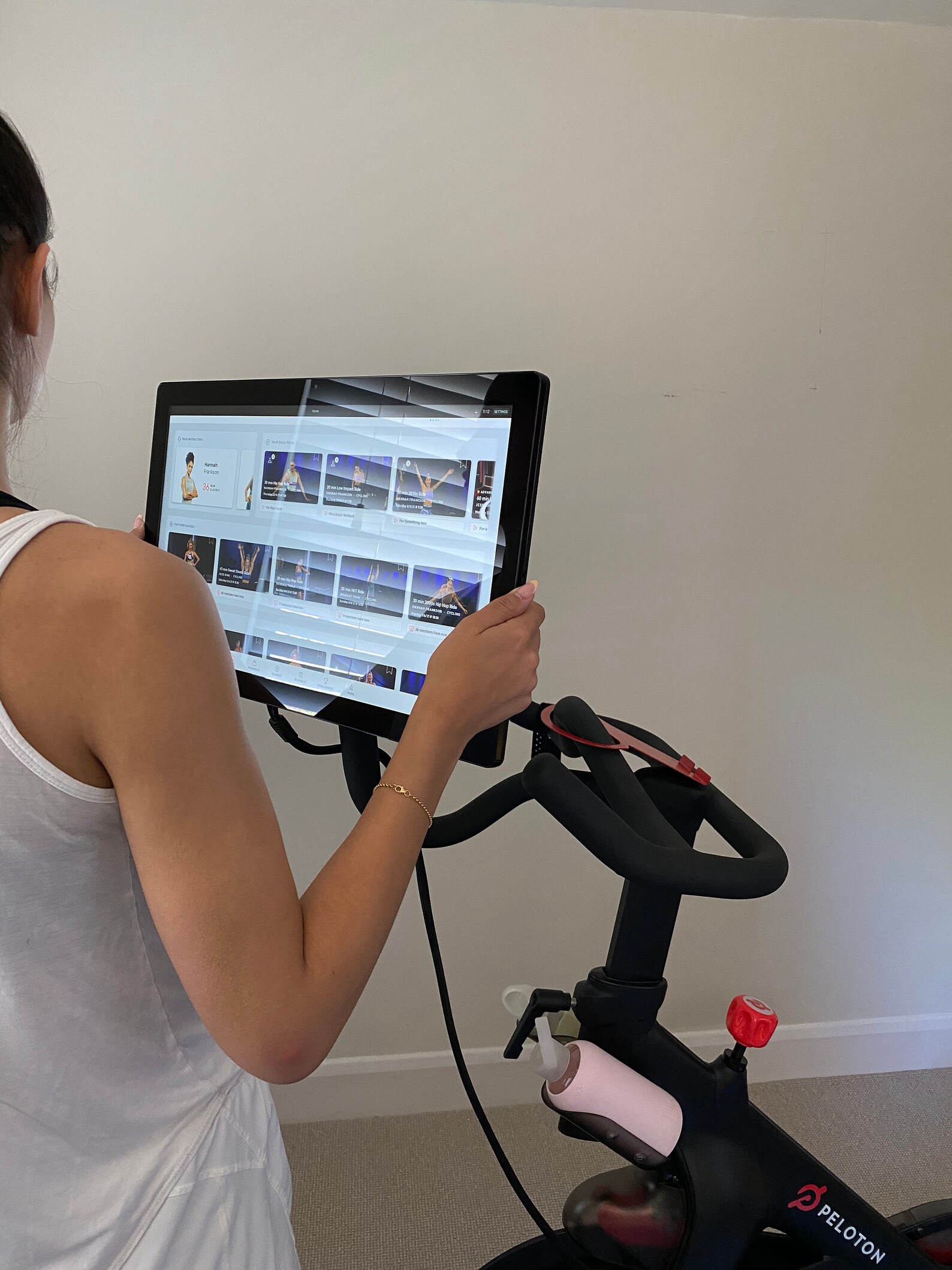 swivel bracket for peloton