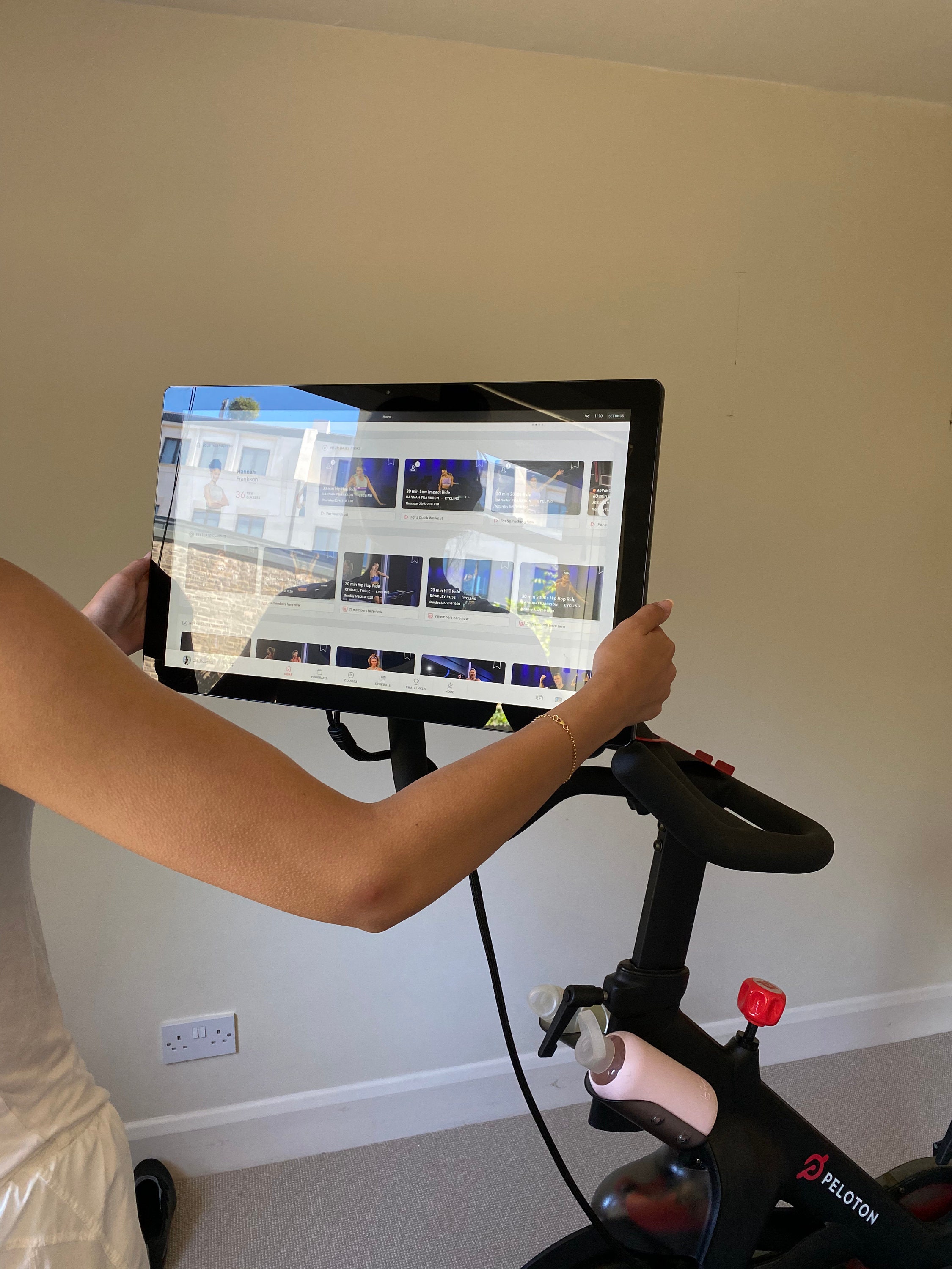 swivel bracket for peloton
