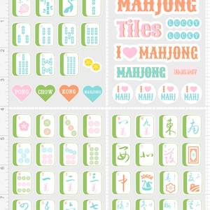 K&ouml;nnte beinhalten: Ein Stickerbogen mit Mahjong-Steinen und -Phrasen. Die Steine sind in verschiedenen Farben gehalten, darunter Gr&uuml;n, Rosa und Blau, mit Symbolen und Zahlen. S&auml;tze wie "Mahjong Tiles" und "I Love Mahjong" sind ebenfalls enthalten.