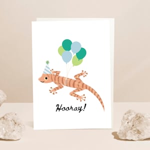 Afdrukbare schattige gekkokaart| Verjaardag| Jubileum| Nieuw huisdier| Hagedis| Afstuderen| Jubileum| Cadeau| Gekkoliefhebbers| Elke gelegenheid| Nieuw huisdier