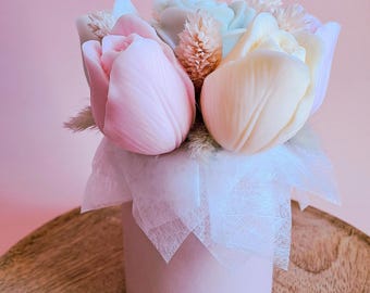 Perfumed Bouquet | PASTEL HOODING | 12 Perfumes of Grasse | Rapeseed wax | 150g