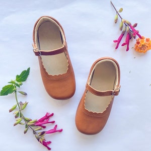 Brown Mary Jane Shoes for toddler girl, Little girl leather shoes, Tan leather toddler Mary Jane with beautiful detailing image 1