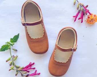 Brown Mary Jane Shoes for toddler girl, Little girl leather shoes, Tan leather toddler Mary Jane with beautiful detailing