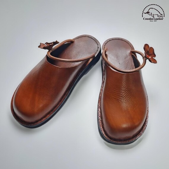 Handmade Leather Clogs – Brown Slip on Sandals With Flower  display picture 1