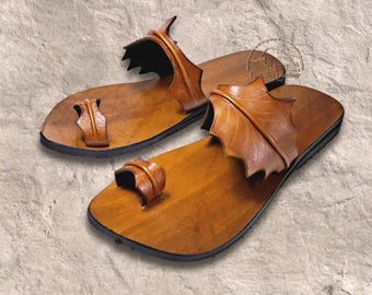 Handmade Leather Toe Ring Sandals: Boho Style, Cowshu Leather