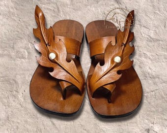 Handmade Leather Leaf Sandals with Cowrie Shell: Boho Unisex Style