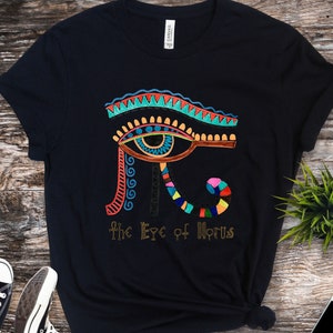 Eye of Horus Colorful Shirt – Ancient Egypt Protection Tee, Spiritual Graphic T-shirt, Boho Egyptian Gift Idea