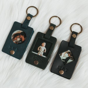 Personalised Photo Keyring in Leather Case + Initials, Mothers Day Gift, Gift for New Dad, Mini Photo Album Keychain, Made in the Ukraine