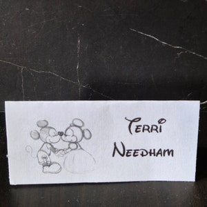 Disney Mickey mouse and Minnie mouse kissing Wedding name place card perfect for weddings / baby showers / parties.