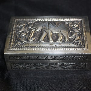 Vintage Thai Silver Trinket Box with Elephant Decoration, 90% Silver 4.2 oz