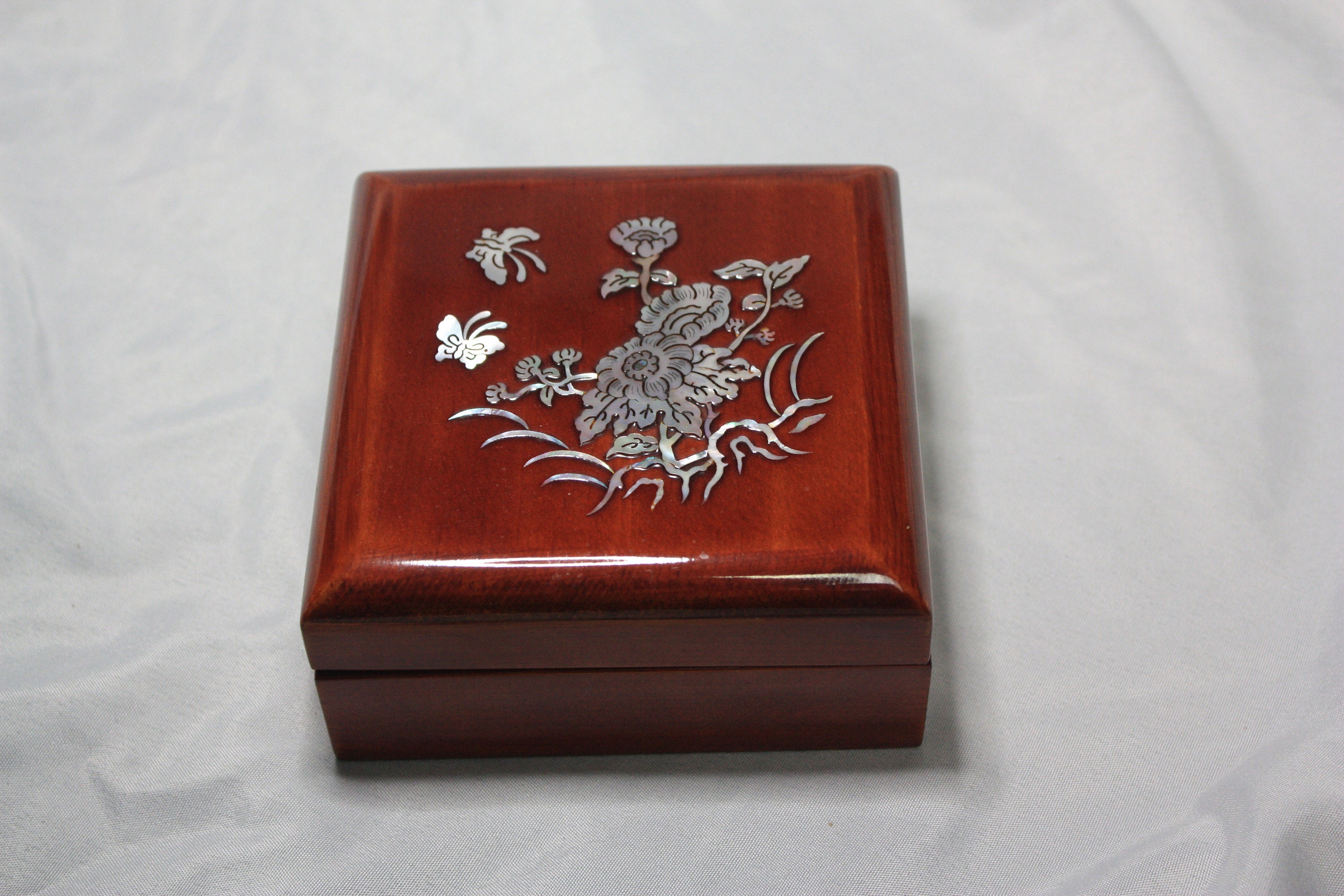 Small Laquer Art Mini Jewelry Box - Red I Lauqer art Craft