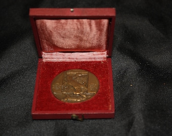 Vintage Metal of the Fox and the Goat Fable, Le Renard et le Bouc. See Description for Condition