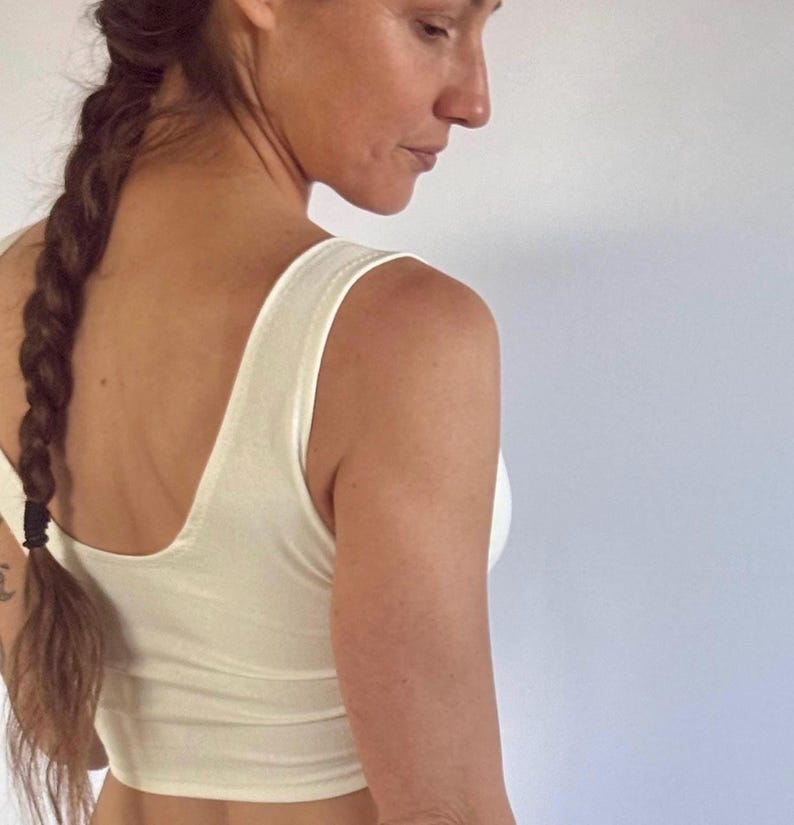 Bralette Crop Top i ekologisk hampa | Yoga-bh, andningsbar giftfri jersey, handgjord i Joshua Tree Natural (no dyes)