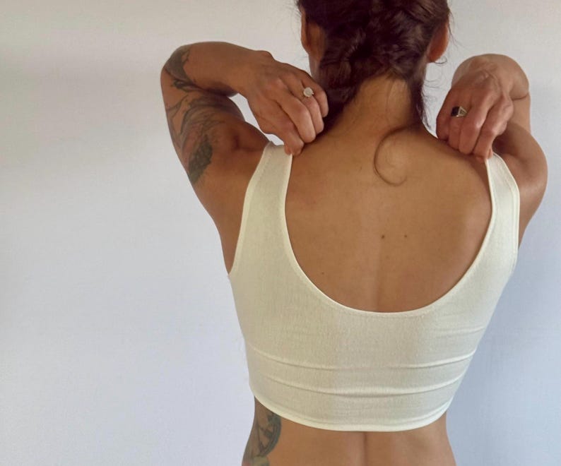Bralette Crop Top i ekologisk hampa | Yoga-bh, andningsbar giftfri jersey, handgjord i Joshua Tree bild 15
