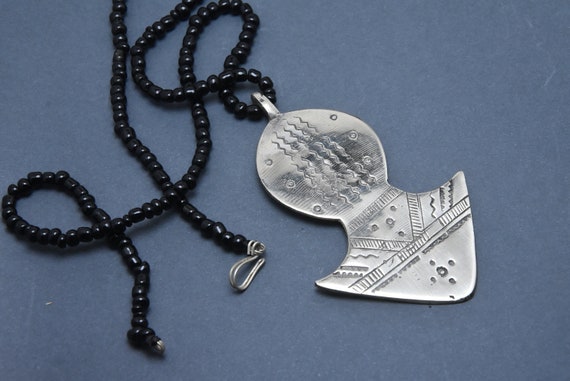 ベルベル人のネックレス トゥアレグ モロッコ ザゴラ 南十字星 - Etsy 日本